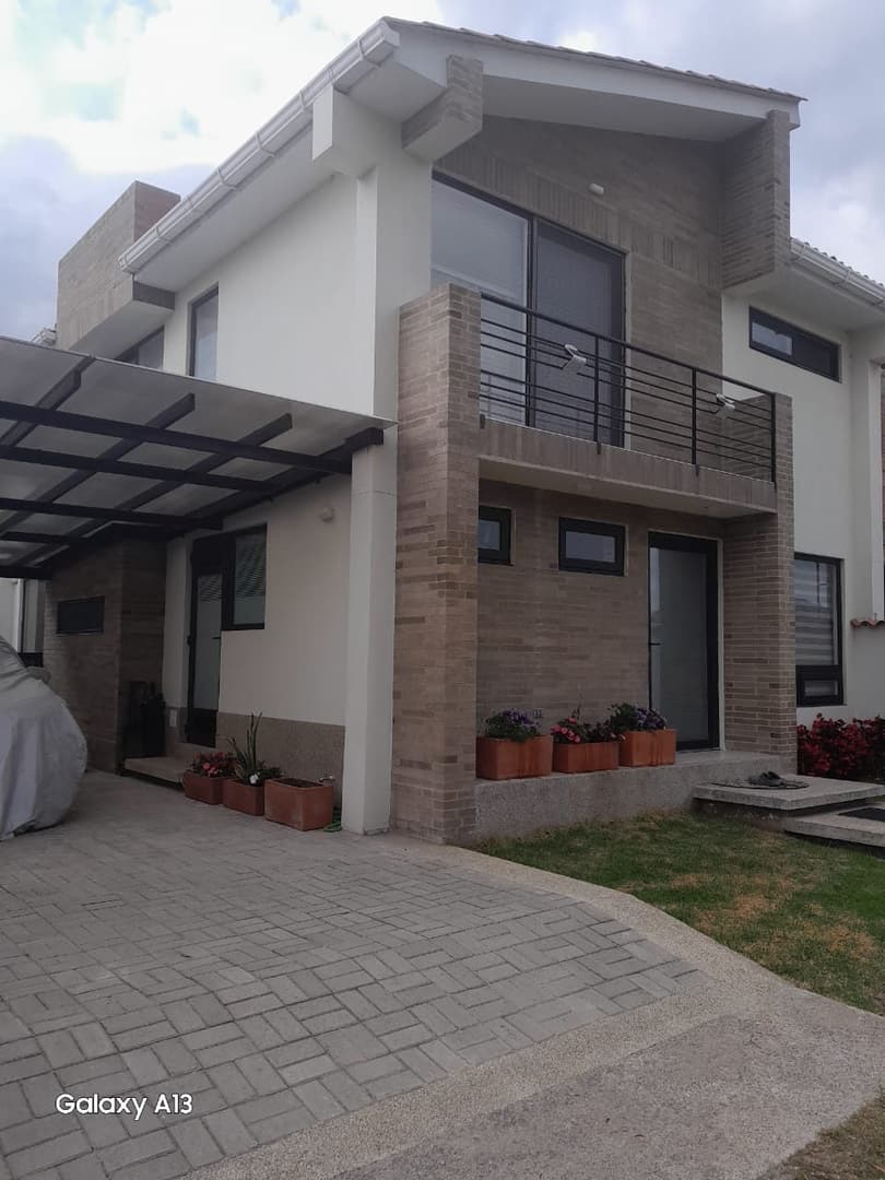 Conjunto residencial en Tabio (foto 1 de 14)